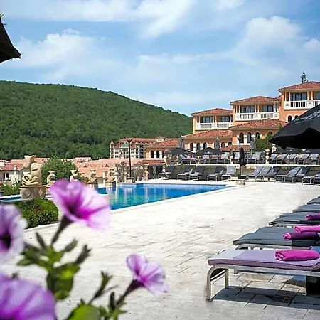 Хотел Elenite Premium 5*