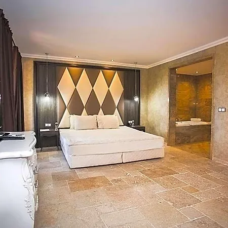Elenite Premium Хотел 5*